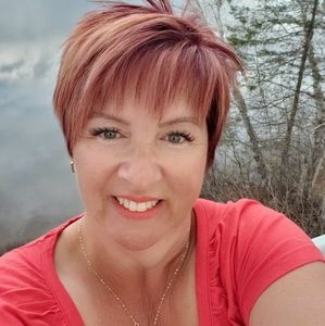 Meet your Posher, Cathy